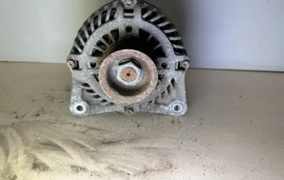 Nissan Juke I F15 Generator/alternator 231001KA1A A2TJ1291ZE