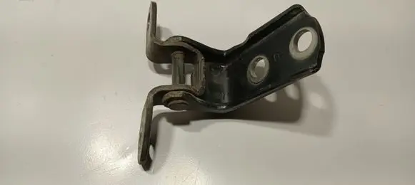 Toyota RAV 4 (XA30) Rear door lower hinge 