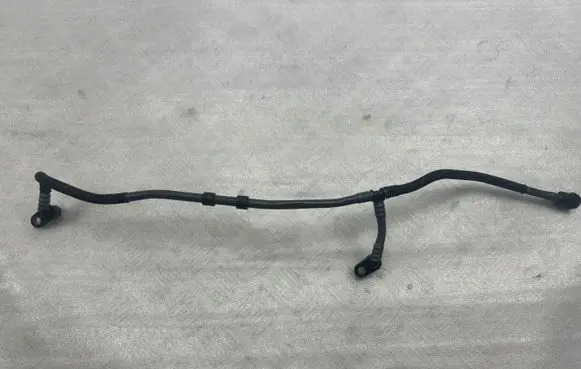 Audi Q7 4M Breather hose/pipe 06M121692AC 06M121692
