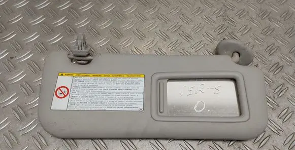 Toyota Verso-S Sun visor