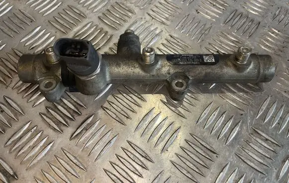 Audi A6 S6 C6 4F Fuel main line pipe 059130089D