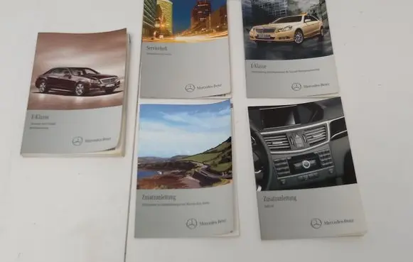 Mercedes-Benz E W212 User manual 