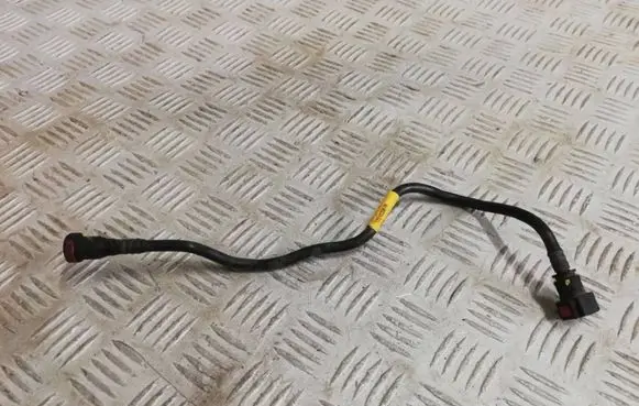 Renault Captur Fuel line pipe 175103367R