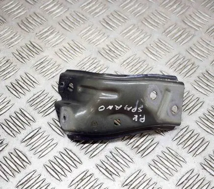 Honda FR-V Fender mounting bracket