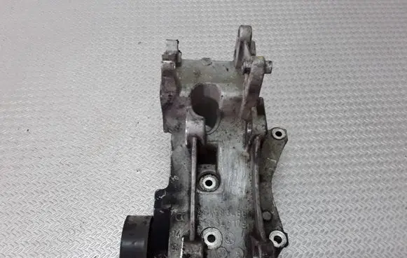 Citroen C5 Generator/alternator bracket 9643834880