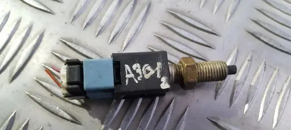 Nissan Almera Brake pedal sensor switch