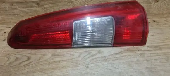 Volvo V70 Rear/tail lights