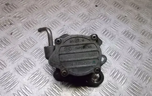 Toyota Yaris Vacuum pump