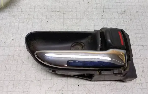 Subaru Legacy Rear door interior handle