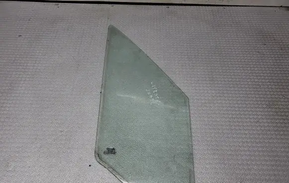 Peugeot Boxer Front door vent window glass four-door 