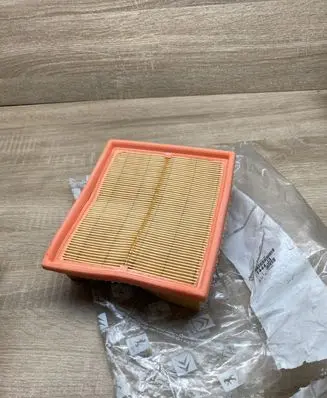 Peugeot 206 Air filter 1444J3