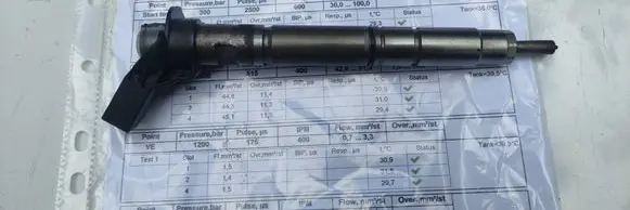 Audi Q7 4L Fuel injector 059130277CD 0445117022