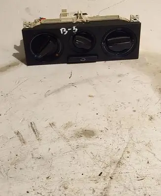 Volkswagen PASSAT B5 Climate control unit