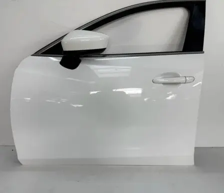 Mazda 3 III Front door