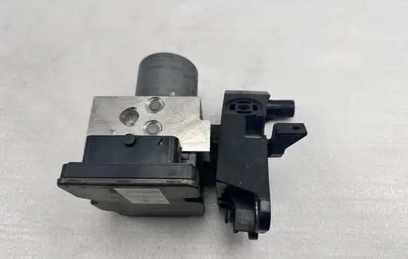 Mercedes-Benz S W222 ABS Pump A2224315912