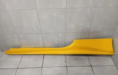 Ferrari FF Side skirt rear trim 86612310