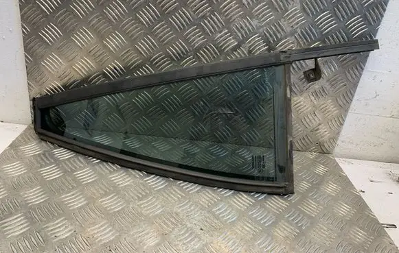 Volvo XC90 Front door window glass four-door 43R001582