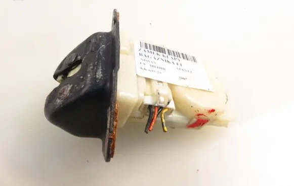 Nissan Versa Tailgate/trunk/boot lock/catch/latch