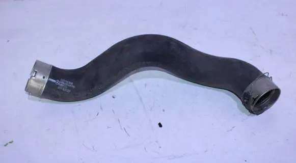 Mercedes-Benz B W246 W242 Intercooler hose/pipe A2465281182 400S02Z9 6909782