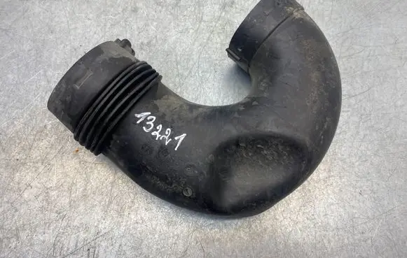 Skoda Octavia Mk2 (1Z) Air intake hose/pipe 1K0129618