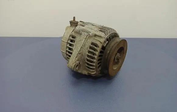 Toyota Avensis Verso Generator/alternator 