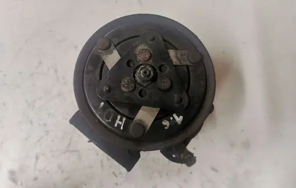 Peugeot 308 Air conditioning (A/C) compressor (pump) 9651911480 R134A