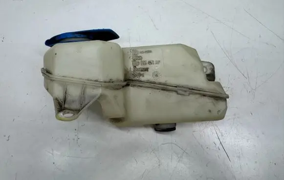 Audi A4 S4 B7 8E 8H Windshield washer fluid reservoir/tank 8E0955451AP 45R015058