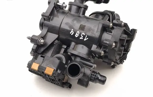 Mini F65 Thermostat/thermostat housing 9096577 20241119 FA3310006