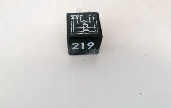 Audi A6 S6 C4 4A Other relay 443951253aa 899574000