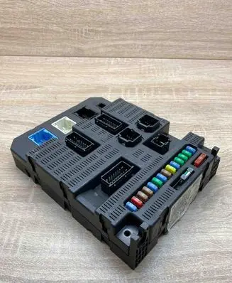 Peugeot 207 Fuse module 9659285380
