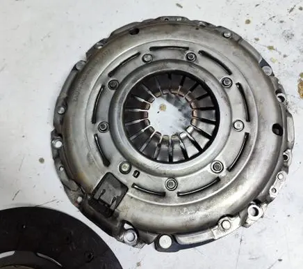 Opel Zafira B Clutch set kit 3000950627