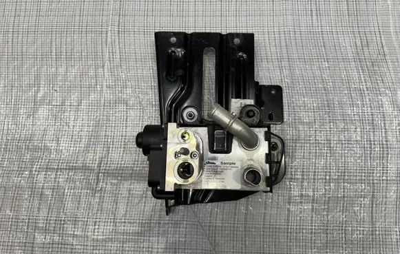Ram ProMaster Engine oil radiator 63508040
