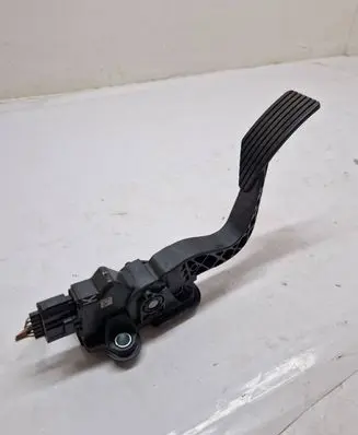 Mitsubishi Outlander Accelerator throttle pedal 1600A101 10141B2AX 00175819071