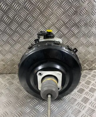 Audi Q7 4L Brake booster 7L8612101T