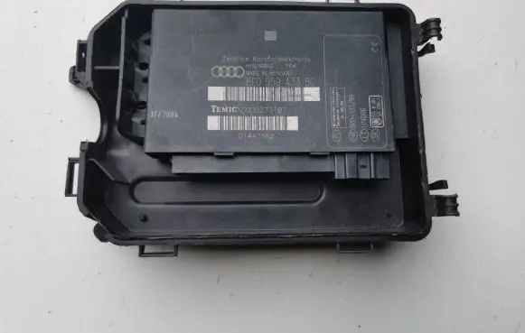 Audi A4 S4 B7 8E 8H Comfort/convenience module 8E0959433BC