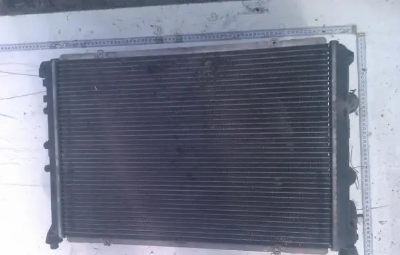 Renault Scenic I Coolant radiator A400I580P35