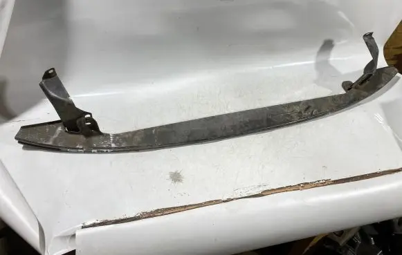 Volkswagen Golf V Bottom radiator support slam panel 1k0807093a