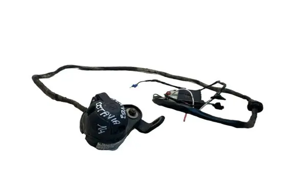 Skoda Octavia Mk3 (5E) Tow bar electric socket 55R013502 10R04109