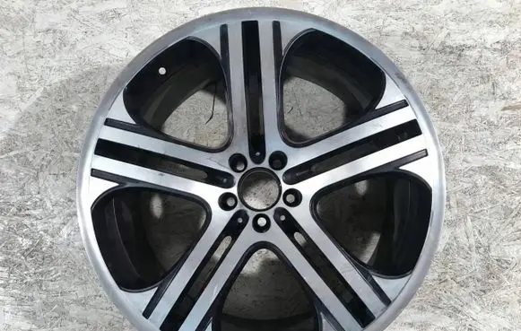 Mercedes-Benz G W463 2nd Gen R22 alloy rim 