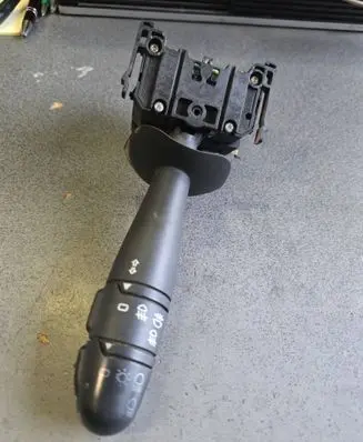 Renault Trafic II (X83) Indicator stalk 8200878345 93862175JJ 03862175