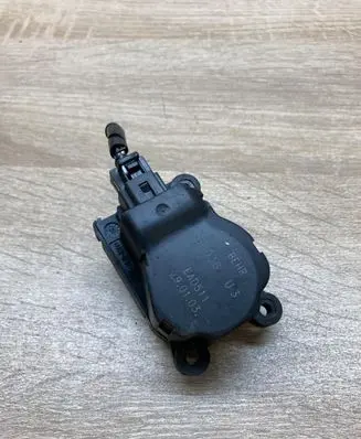 Opel Zafira A Air flap motor/actuator B8036U3 EAD511