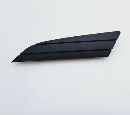 Honda FR-V Front bumper lower grill 71108SJD0000