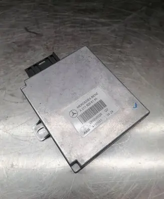 Mercedes-Benz E W211 Phone control unit/module A2118206185