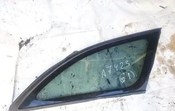 Nissan Primera Rear side window
