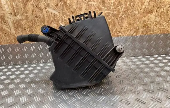 BMW i3 Air filter box AD764240302 13717642408