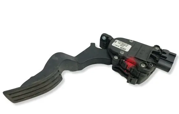 Ford Fiesta Accelerator throttle pedal 2S619F836AA 6PV00856700
