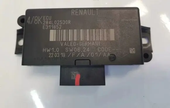 Renault Captur II Trunk lid opening control unit 
