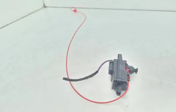 Audi A1 Fuel tank cap lock 8V0862153A
