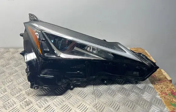 Lexus UX Headlight/headlamp
