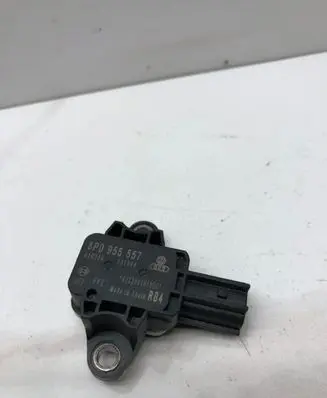 Audi A4 S4 B7 8E 8H Airbag deployment crash/impact sensor 8P0955557 131004